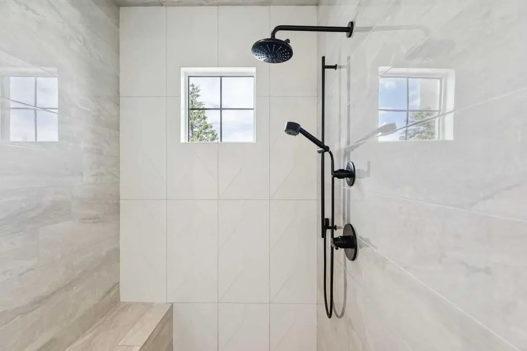 534 35a Street NW Calgary AB T2N 2Z9