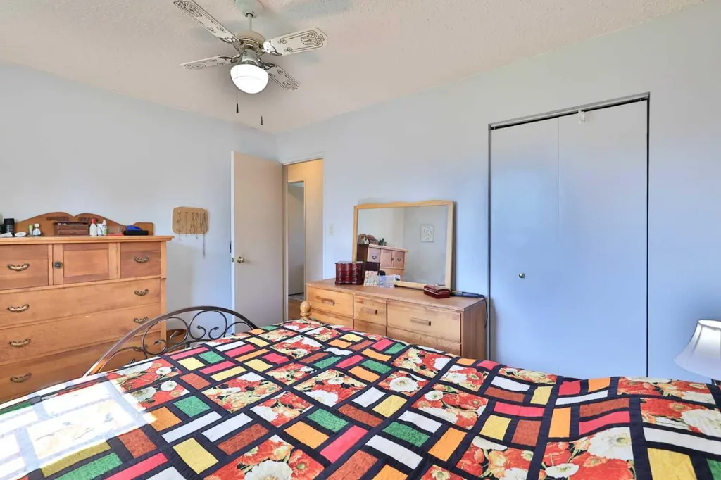 3305 Erickson Drive Camrose AB T4V 3X1