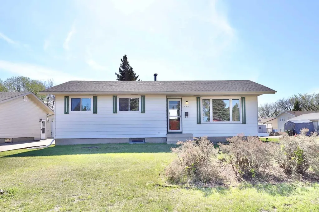 3305 Erickson Drive Camrose AB T4V 3X1