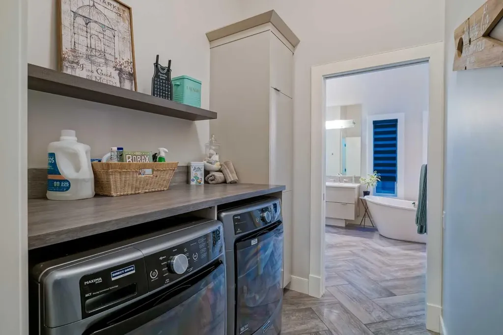 1117 Coopers Drive SW Airdrie AB T4B 0Z8