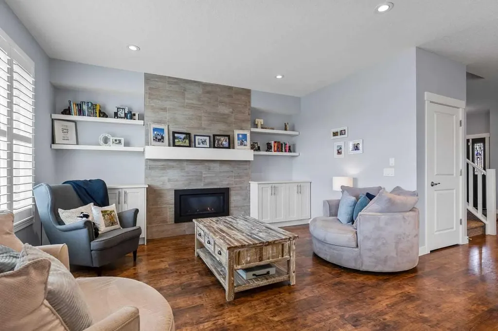 68 Legacy Manor SE Calgary AB T2x 2E9