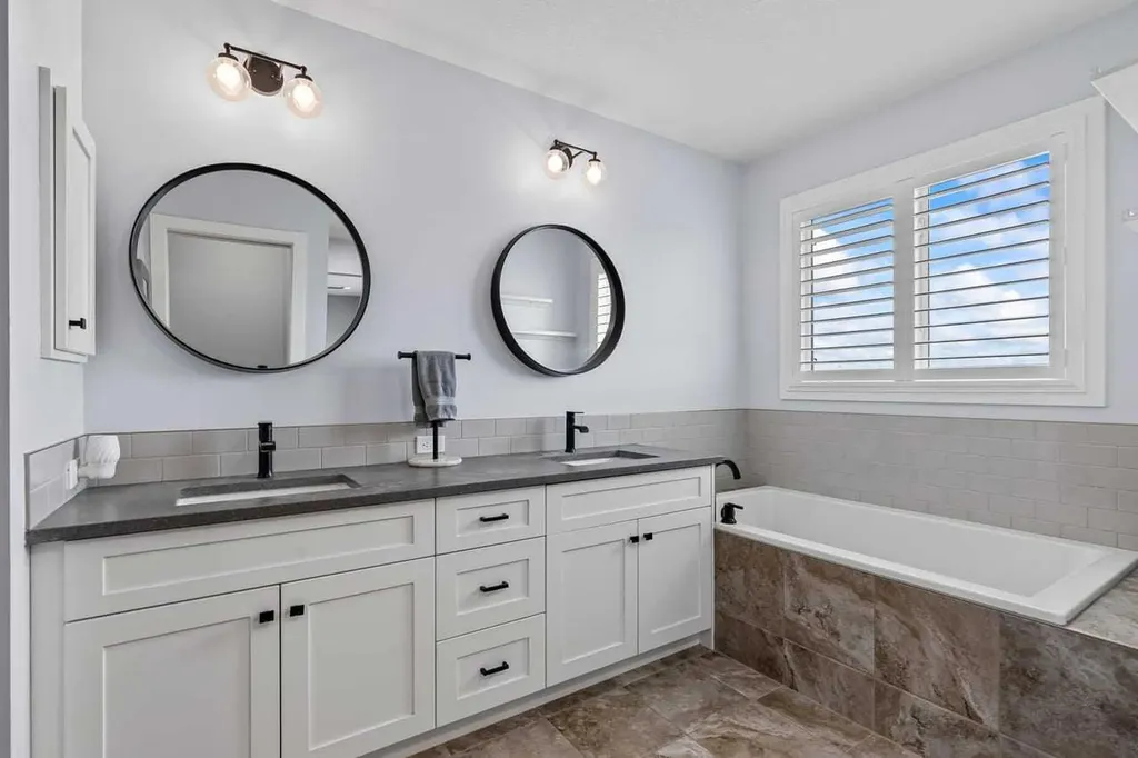 68 Legacy Manor SE Calgary AB T2x 2E9