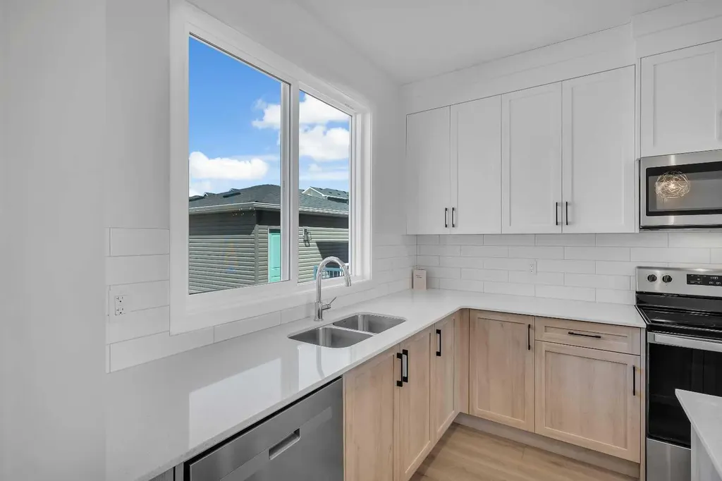 541 Bayview Street SW Airdrie AB T4B 5M4