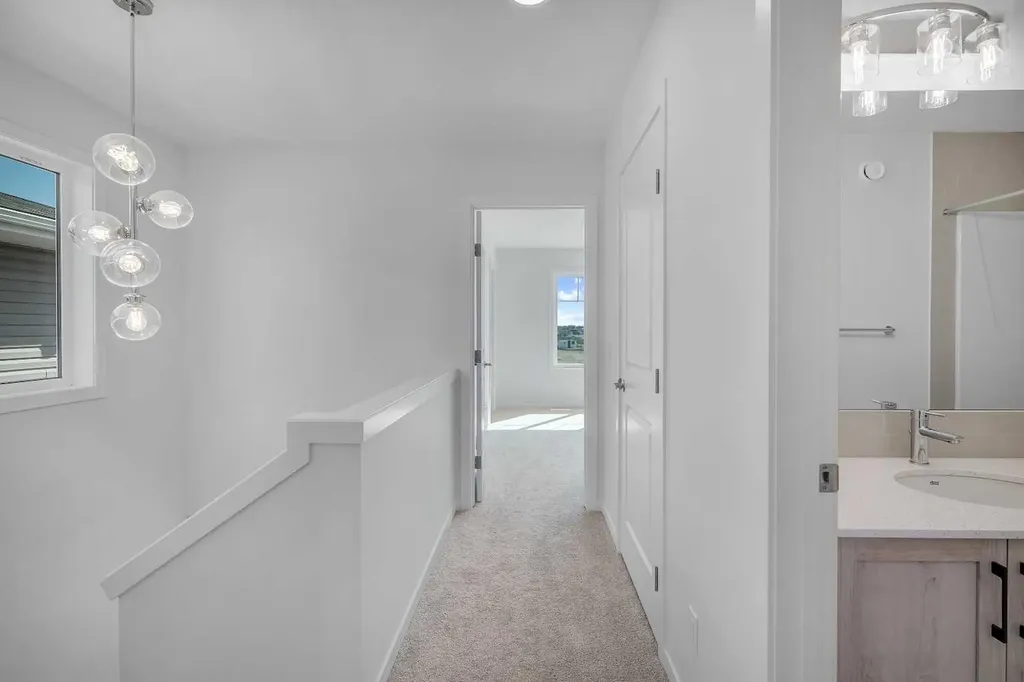 541 Bayview Street SW Airdrie AB T4B 5M4