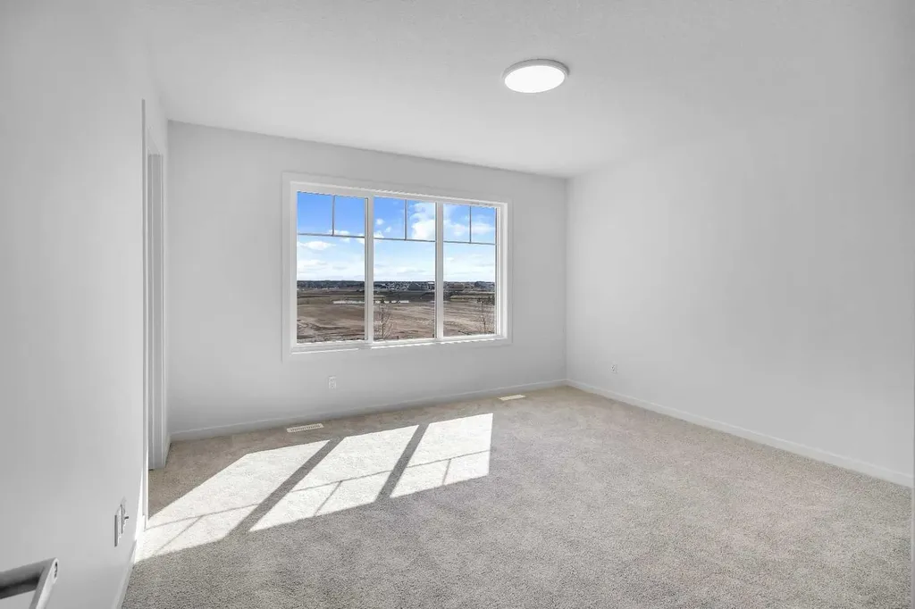 541 Bayview Street SW Airdrie AB T4B 5M4