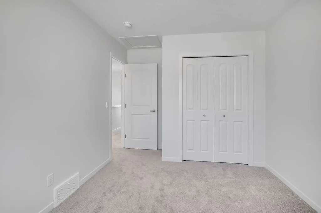 541 Bayview Street SW Airdrie AB T4B 5M4