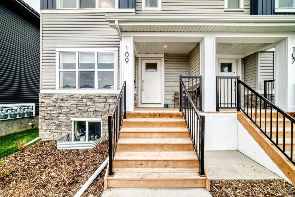 525 River Heights Drive Cochrane AB T4C 3E3