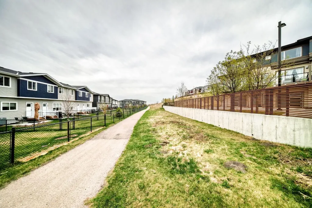 525 River Heights Drive Cochrane AB T4C 3E3
