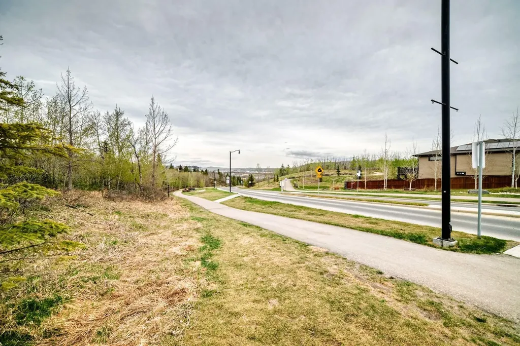 525 River Heights Drive Cochrane AB T4C 3E3