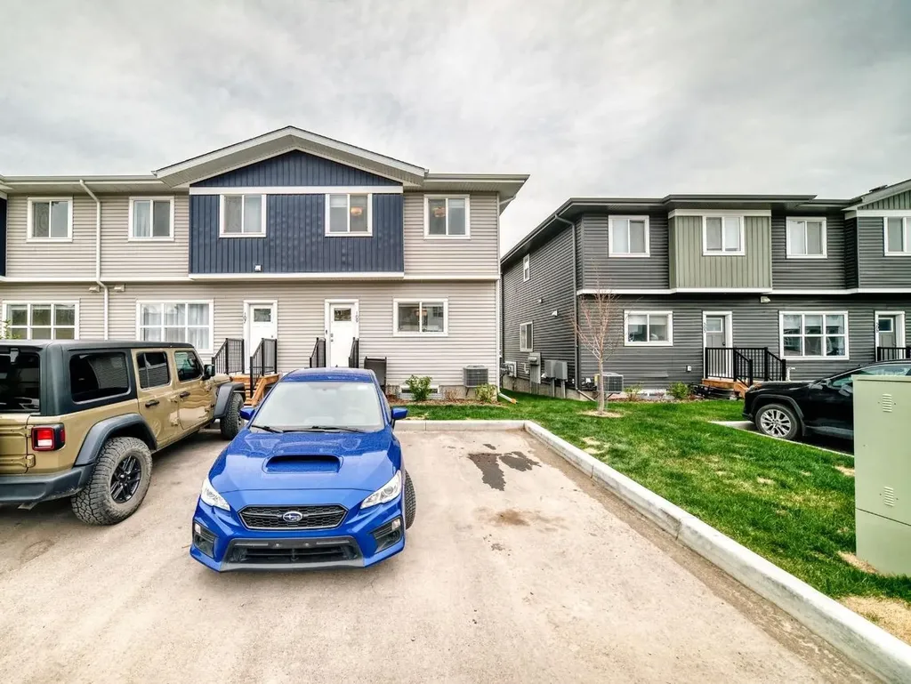 525 River Heights Drive Cochrane AB T4C 3E3