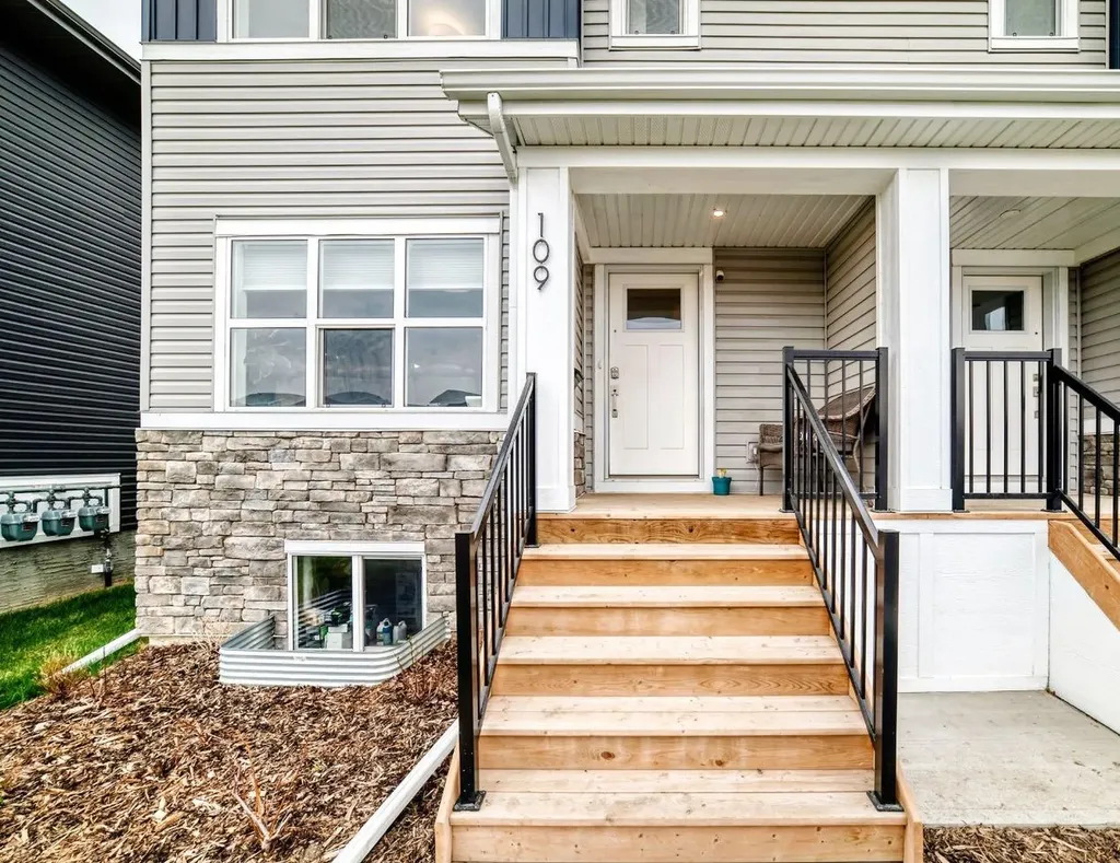 525 River Heights Drive Cochrane AB T4C 3E3