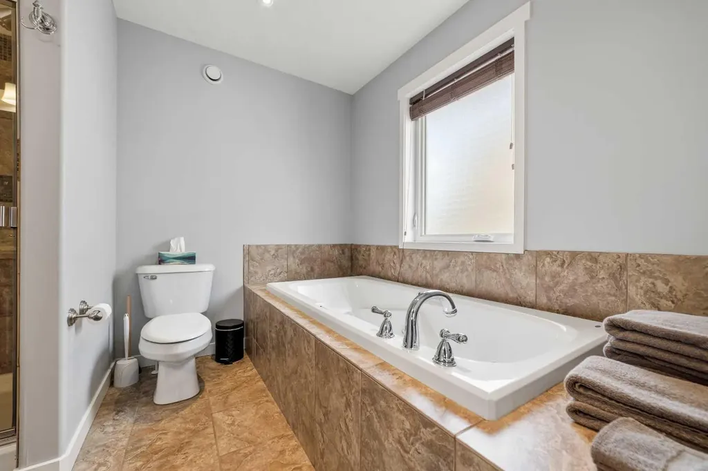 403 Centennial Avenue Nobleford AB T0L 1S0