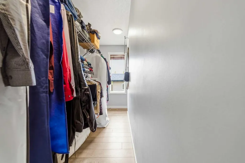 403 Centennial Avenue Nobleford AB T0L 1S0