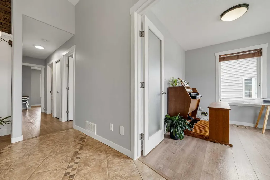 403 Centennial Avenue Nobleford AB T0L 1S0