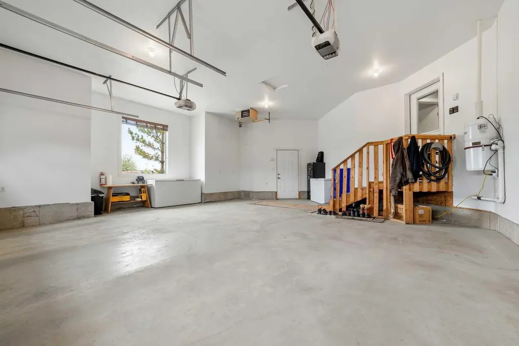 403 Centennial Avenue Nobleford AB T0L 1S0