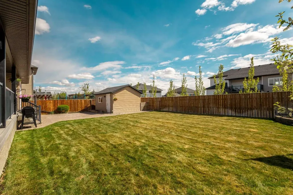 403 Centennial Avenue Nobleford AB T0L 1S0