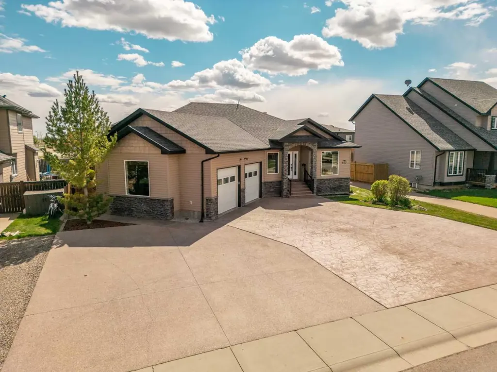 403 Centennial Avenue Nobleford AB T0L 1S0