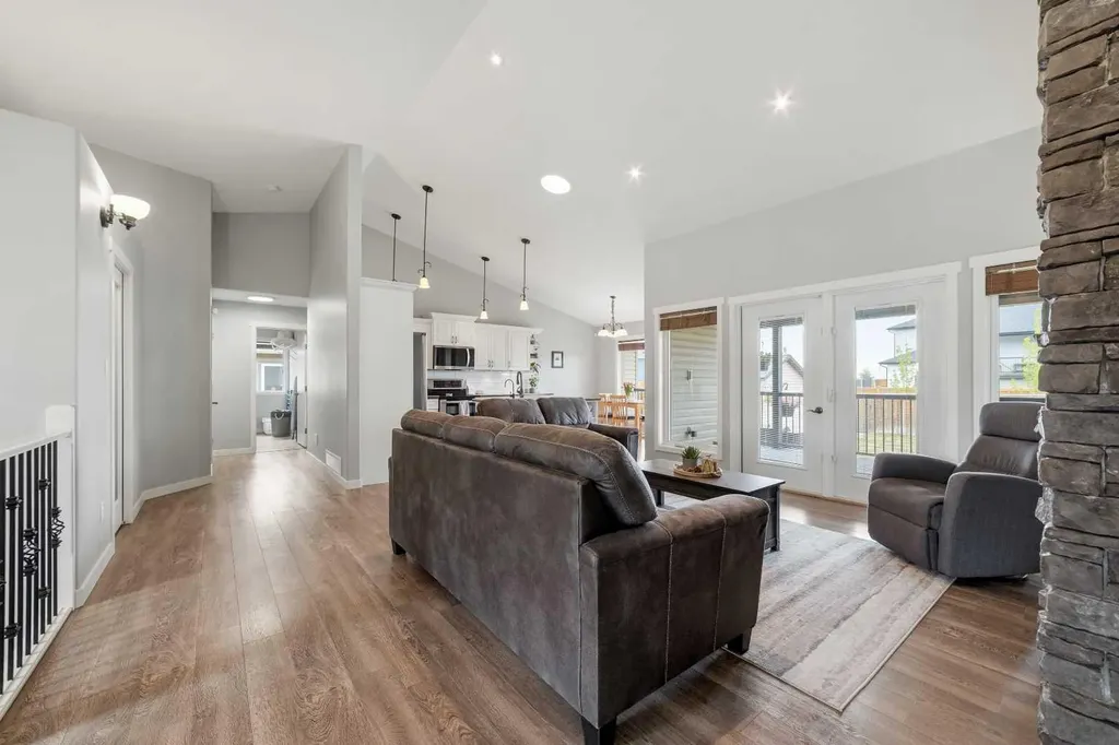 403 Centennial Avenue Nobleford AB T0L 1S0