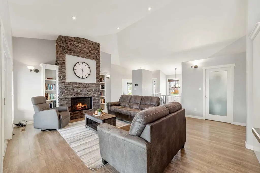 403 Centennial Avenue Nobleford AB T0L 1S0