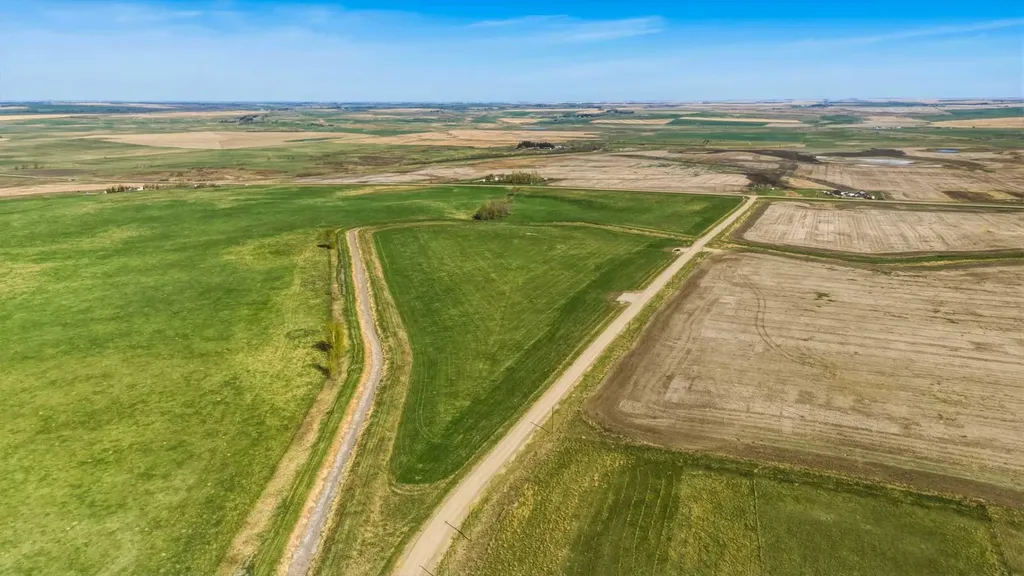 Lot 3 Range Road 243 & Highway 564 Rural Wheatland County AB T1P 0L1