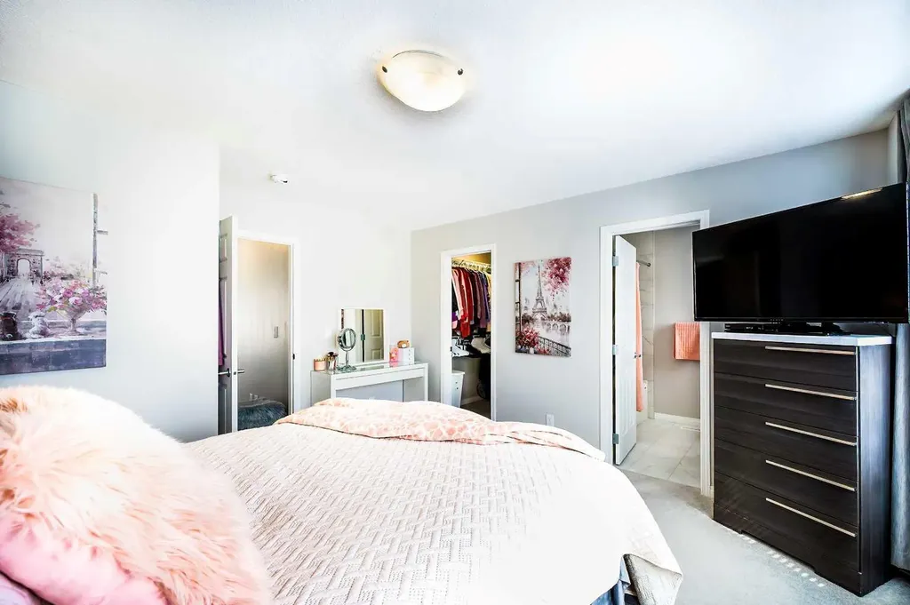 1460 Carrington Boulevard NW Calgary AB T3P0Y7