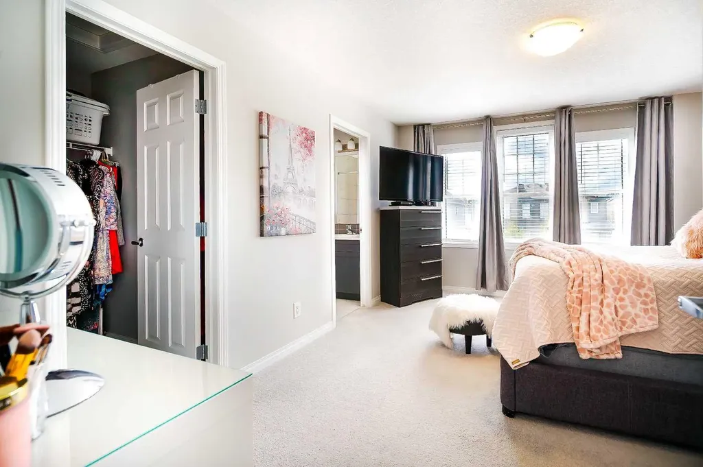 1460 Carrington Boulevard NW Calgary AB T3P0Y7