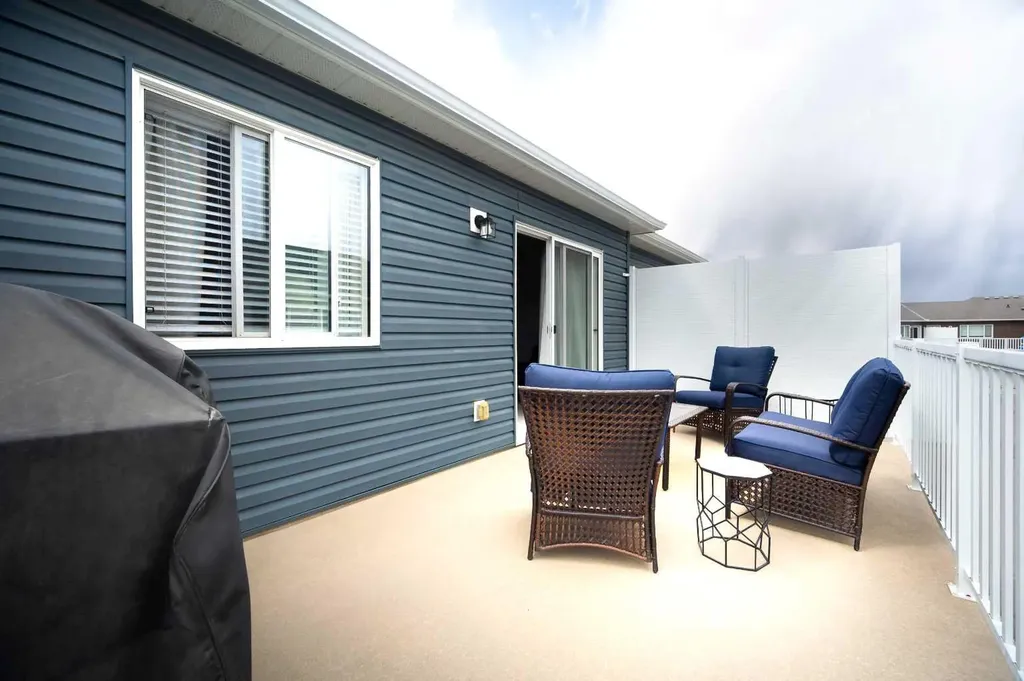 1460 Carrington Boulevard NW Calgary AB T3P0Y7