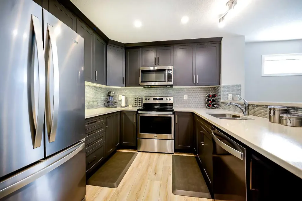 1460 Carrington Boulevard NW Calgary AB T3P0Y7