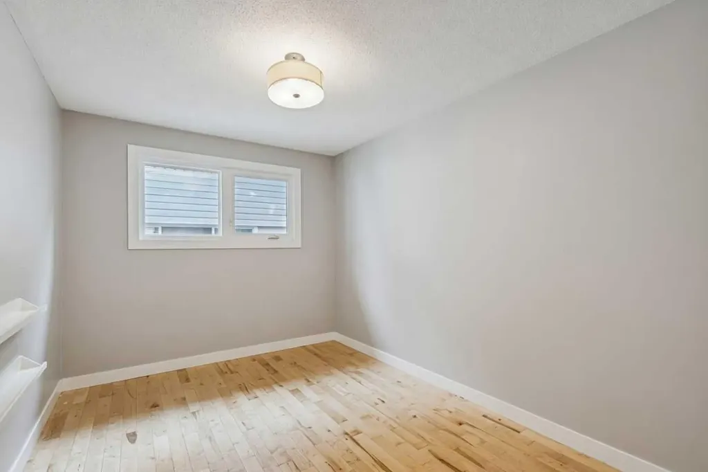 12223 Canfield Road SW Calgary AB T2W 1J8