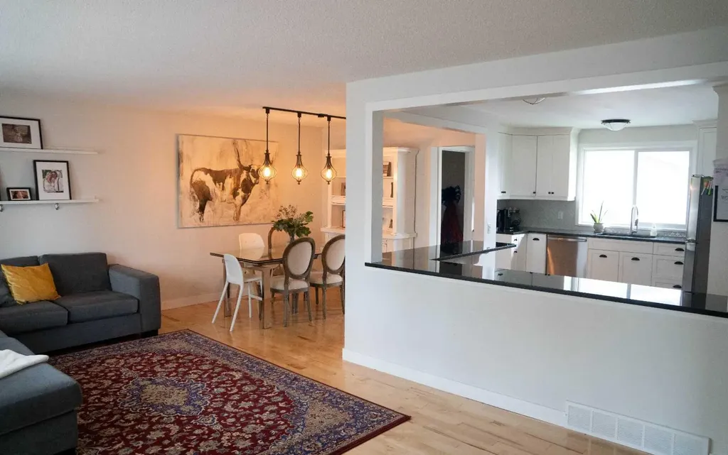 12223 Canfield Road SW Calgary AB T2W 1J8