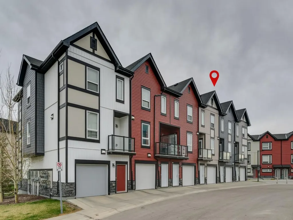 11 Evanscrest Mews NW Calgary AB T3P 0Y1