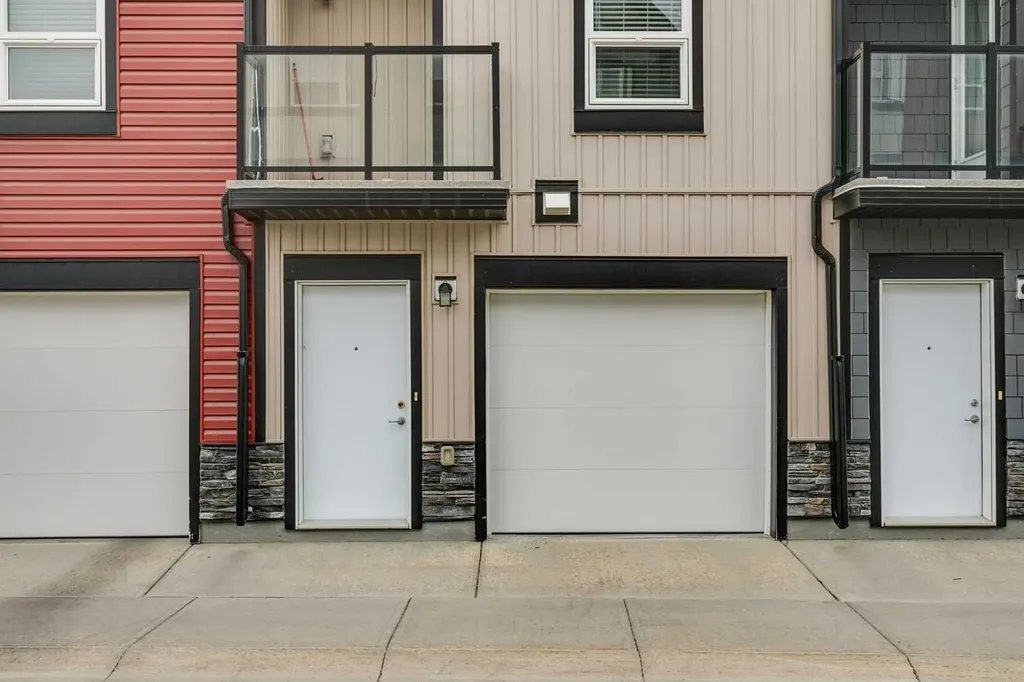 11 Evanscrest Mews NW Calgary AB T3P 0Y1