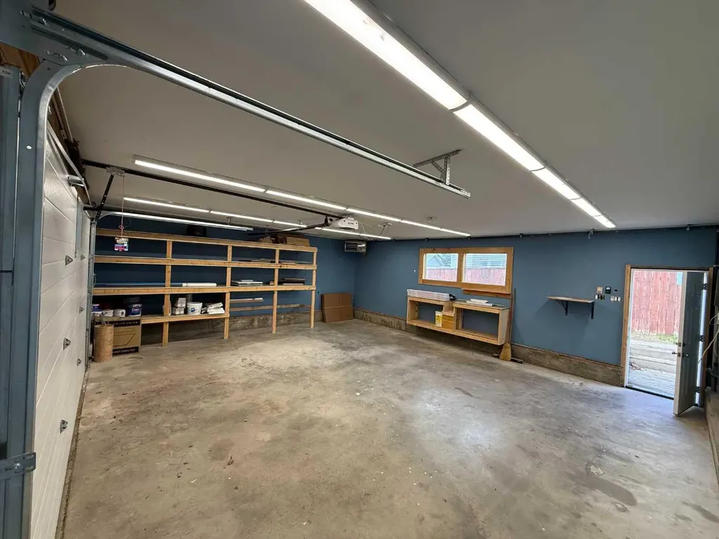 434 12 Avenue N Lethbridge AB T1H 1P3