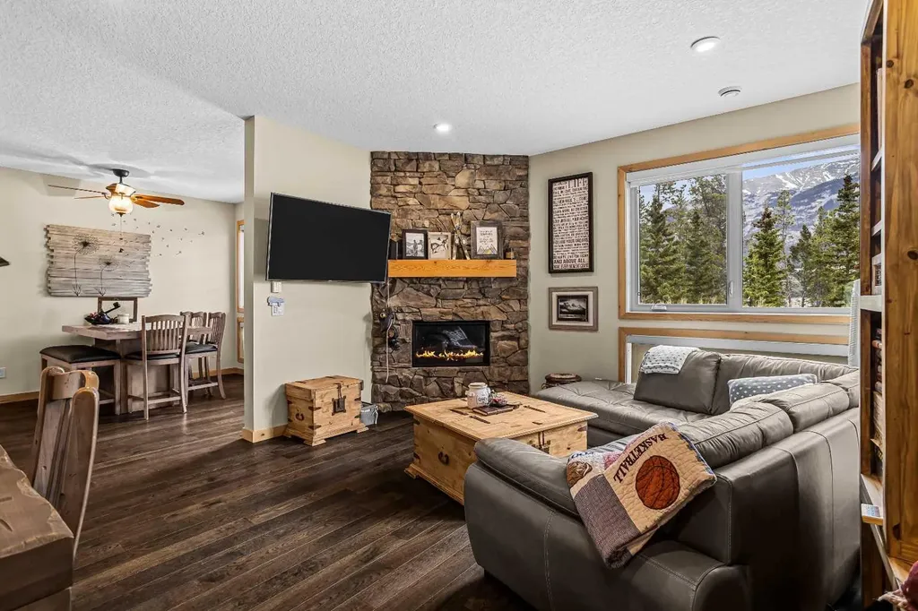 102 Stewart Creek Canmore AB T1W 0E3