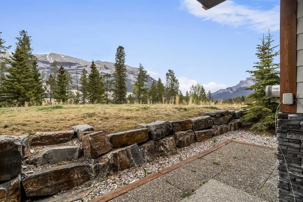 102 Stewart Creek Canmore AB T1W 0E3