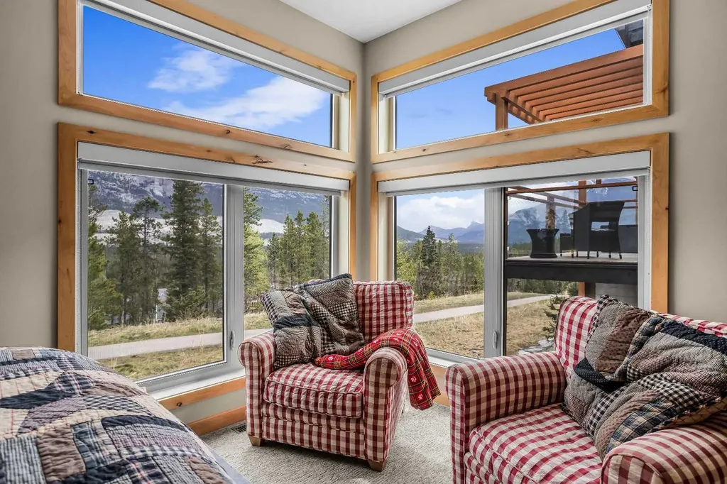 102 Stewart Creek Canmore AB T1W 0E3