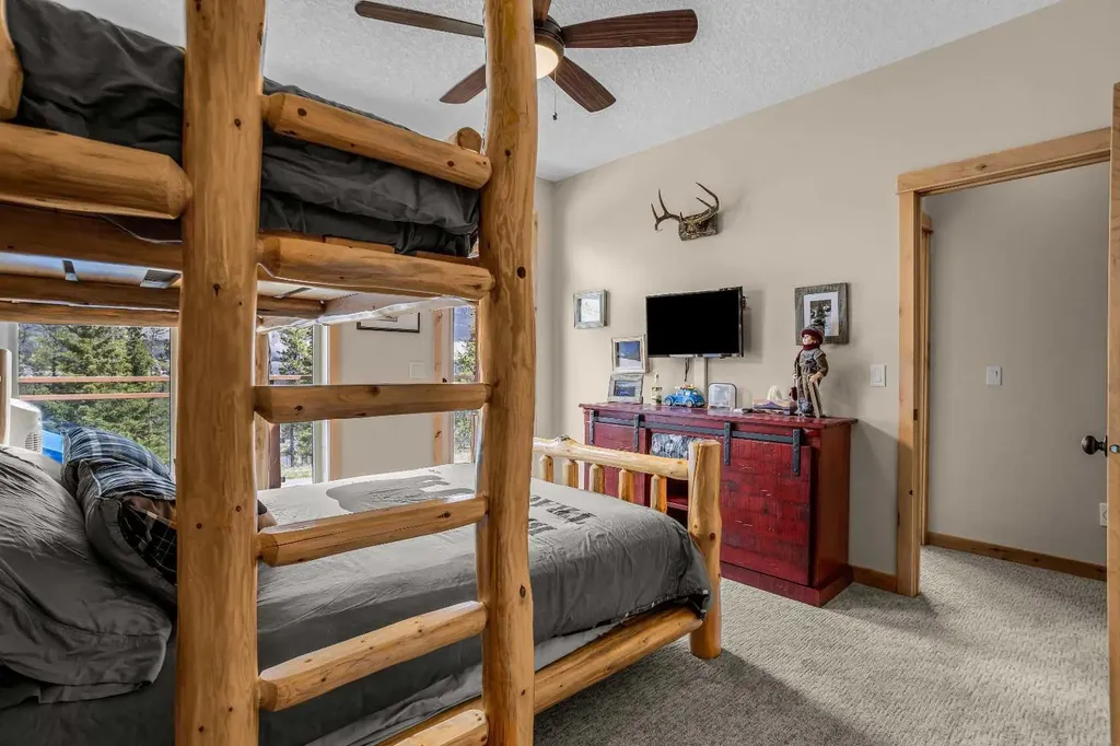 102 Stewart Creek Canmore AB T1W 0E3