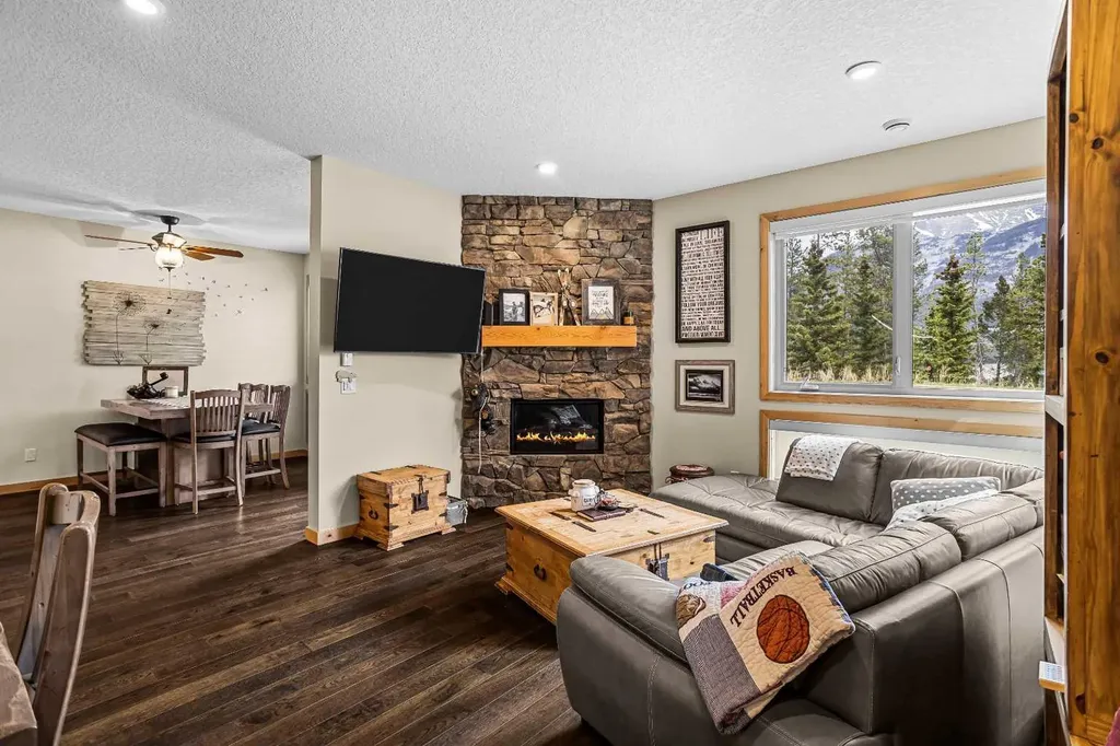 102 Stewart Creek Canmore AB T1W 0E3