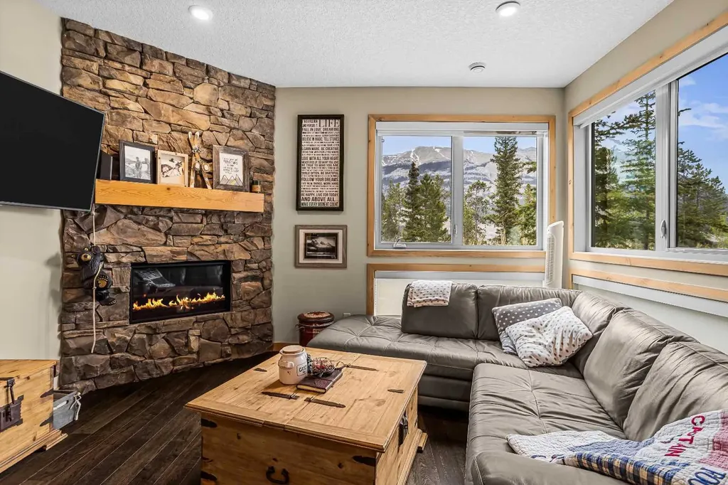 102 Stewart Creek Canmore AB T1W 0E3