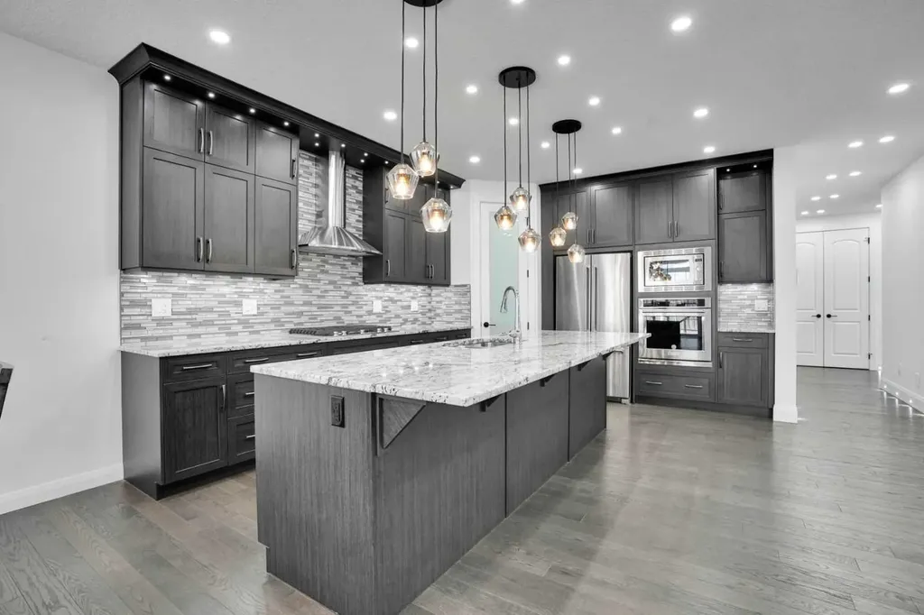 248 Sandpiper Boulevard Chestermere AB T1X 0Y5