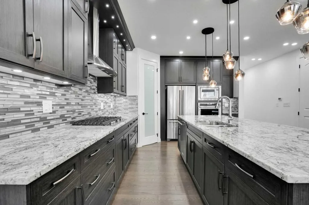 248 Sandpiper Boulevard Chestermere AB T1X 0Y5