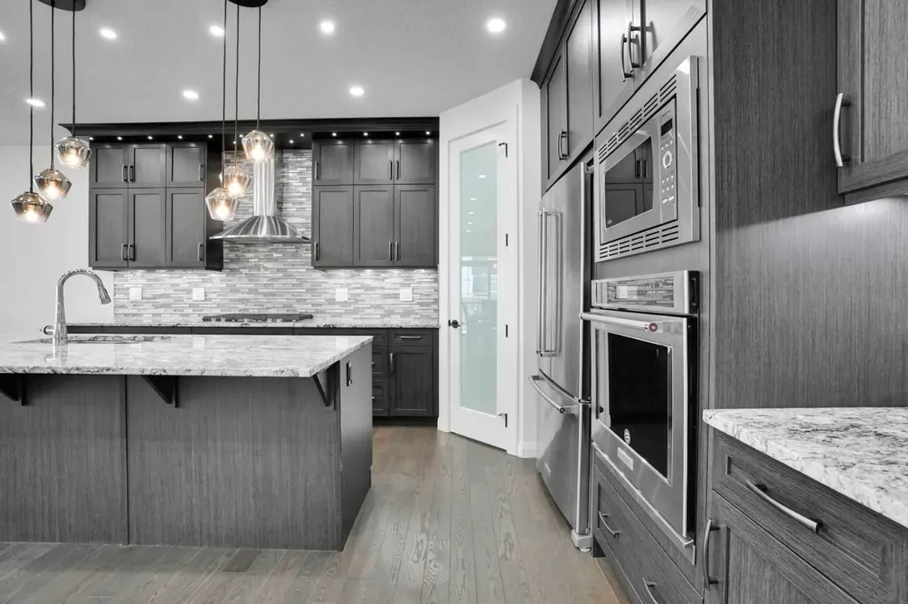 248 Sandpiper Boulevard Chestermere AB T1X 0Y5