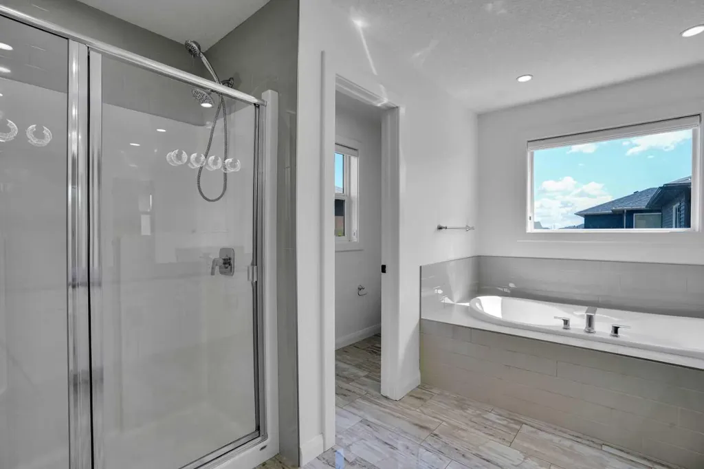 248 Sandpiper Boulevard Chestermere AB T1X 0Y5