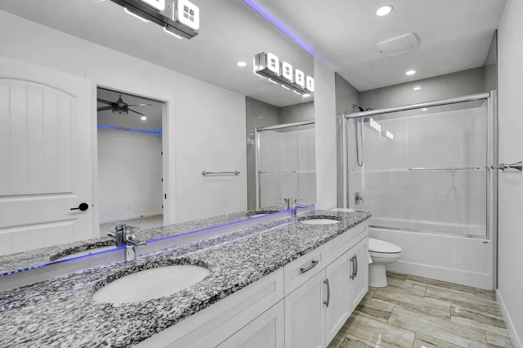 248 Sandpiper Boulevard Chestermere AB T1X 0Y5