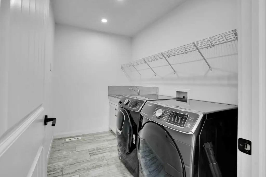 248 Sandpiper Boulevard Chestermere AB T1X 0Y5