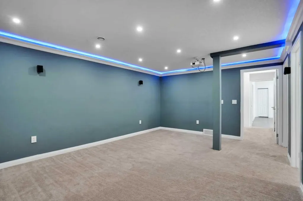 248 Sandpiper Boulevard Chestermere AB T1X 0Y5