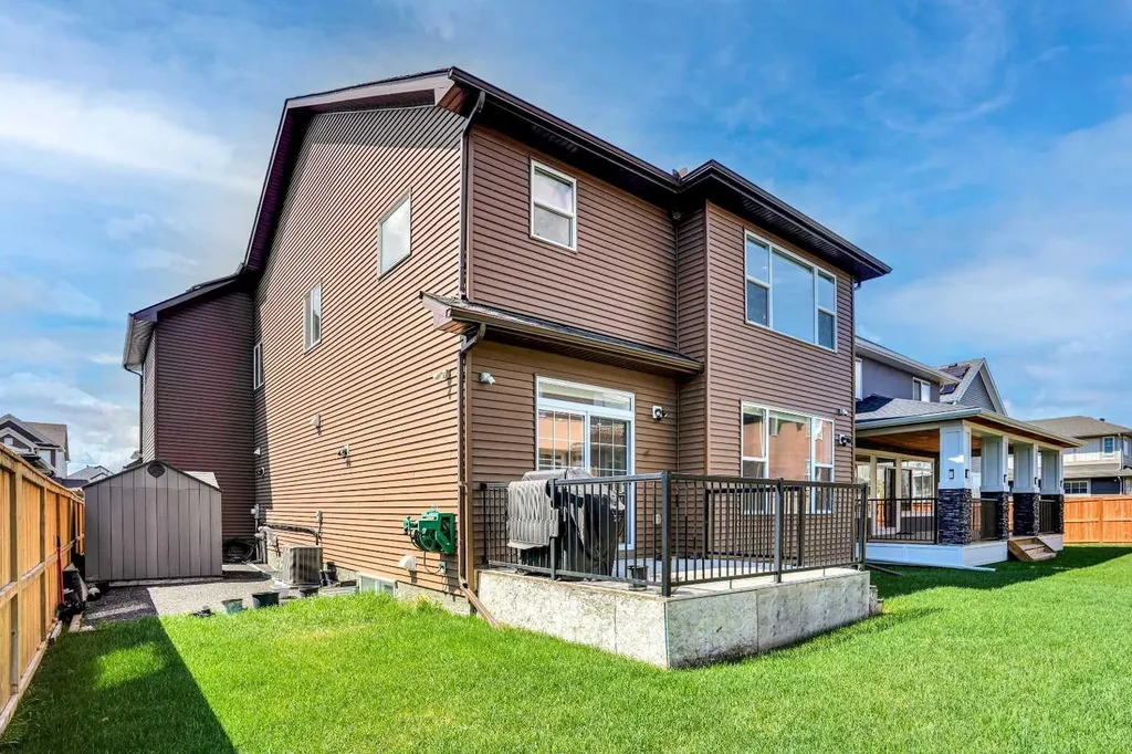 248 Sandpiper Boulevard Chestermere AB T1X 0Y5