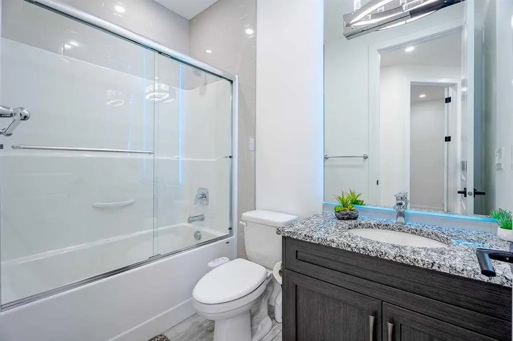 248 Sandpiper Boulevard Chestermere AB T1X 0Y5