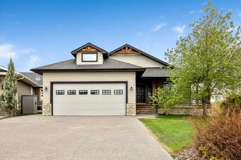 37 Wyndham Park Way Carseland AB T0J 0M0