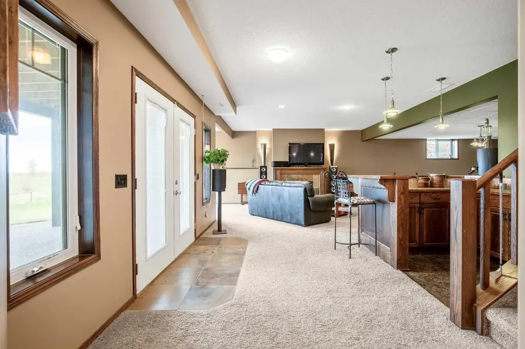 37 Wyndham Park Way Carseland AB T0J 0M0